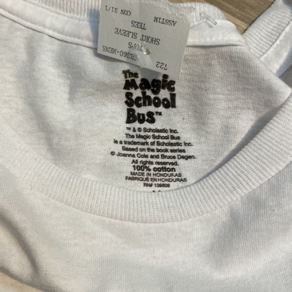 The magic school bus t shirt nostalgia ride on the yellow school bus unisex - Picture 3 of 4